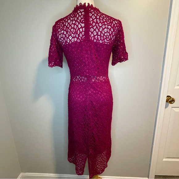LOVE x Design Lace Sheer Panel Knee Length Sheath Dress Magenta Berry - Picture 4 of 6